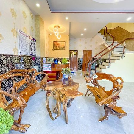 Khach San Trieu Dang Hotell Tuy Hoa Exteriör bild